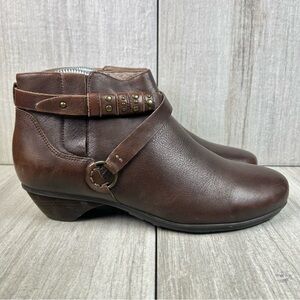 Abeo Dark Brown Ankle Booties